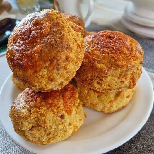 Cheese Scones Recipe – Easy, Fluffy, and Cheesy Scones